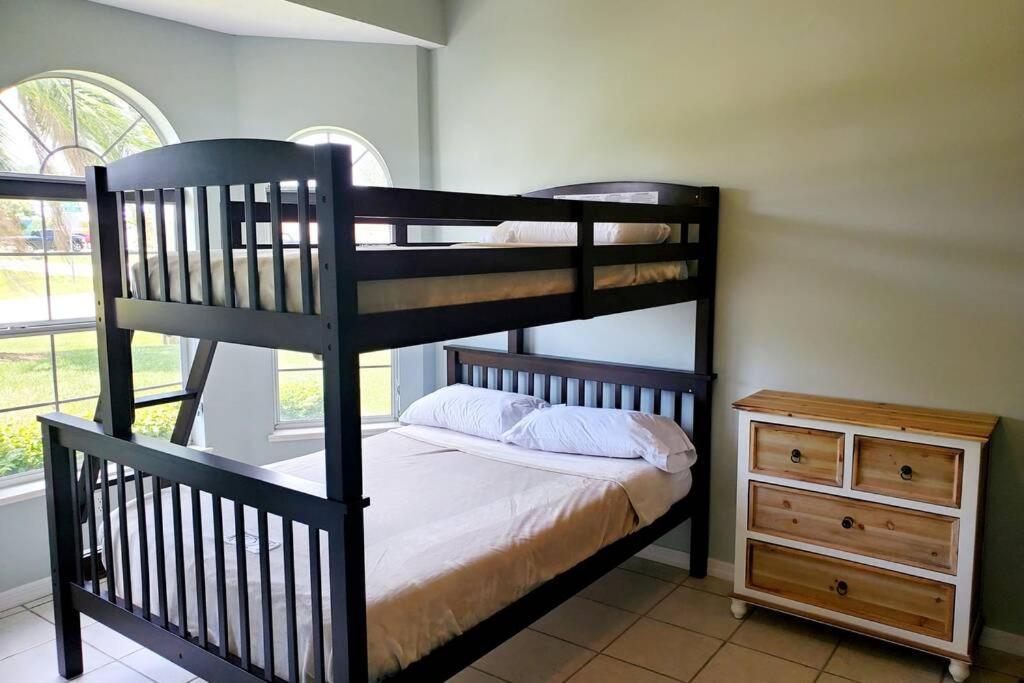 Our Beautiful Florida Vacation Home With Heated Pool Port St. Lucie Luaran gambar
