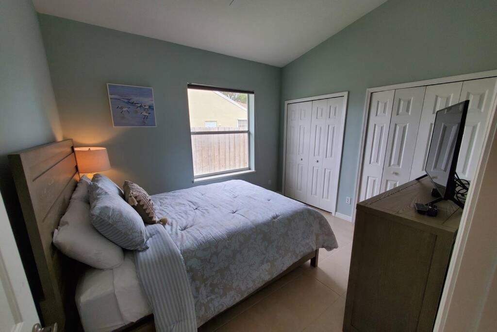 Our Beautiful Florida Vacation Home With Heated Pool Port St. Lucie Luaran gambar
